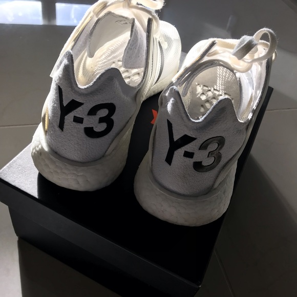 Auth. Y-3 3 stripe sneakers excellent condition - Picture 3 of 6